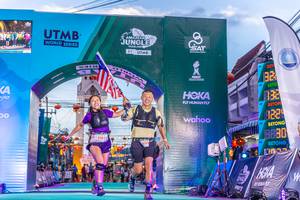 BIB: 5105, 152, 1188, 
                            <button type="button" onclick="openModal(21795034)" class="btn btn-primary btn-sm float-right btn-popup" data-toggle="modal" data-target=".modal-high-quality">
                        <i class="fas fa-shopping-cart"></i> Add to Cart
                    </button>
                                            <button type="button" onclick="isThisMe(21795034, true)" class="btn btn-success btn-sm float-right btn-popup btn-isme hidden" data-toggle="tooltip" data-placement="bottom" title="นี่คือรูปของคุณใช่ไหม คลิกที่นี่เพื่อเอาเข้าอัลบั้ม">
                        <i class="fas fa-plus"></i> Add to album
                    </button>
                    <button type="button" onclick="isThisMe(21795034, false)" class="btn btn-warning btn-sm float-right btn-popup btn-isnotme hidden">
                        <i class="fas fa-ban"></i> Remove from album
                    </button>